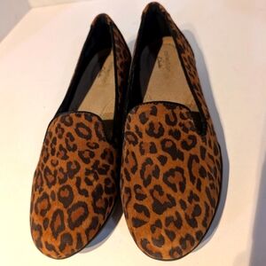 Clarks Sara Poppy Leopard Print Flats Size‎ 7W